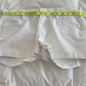 Women's Classic White  Shorts